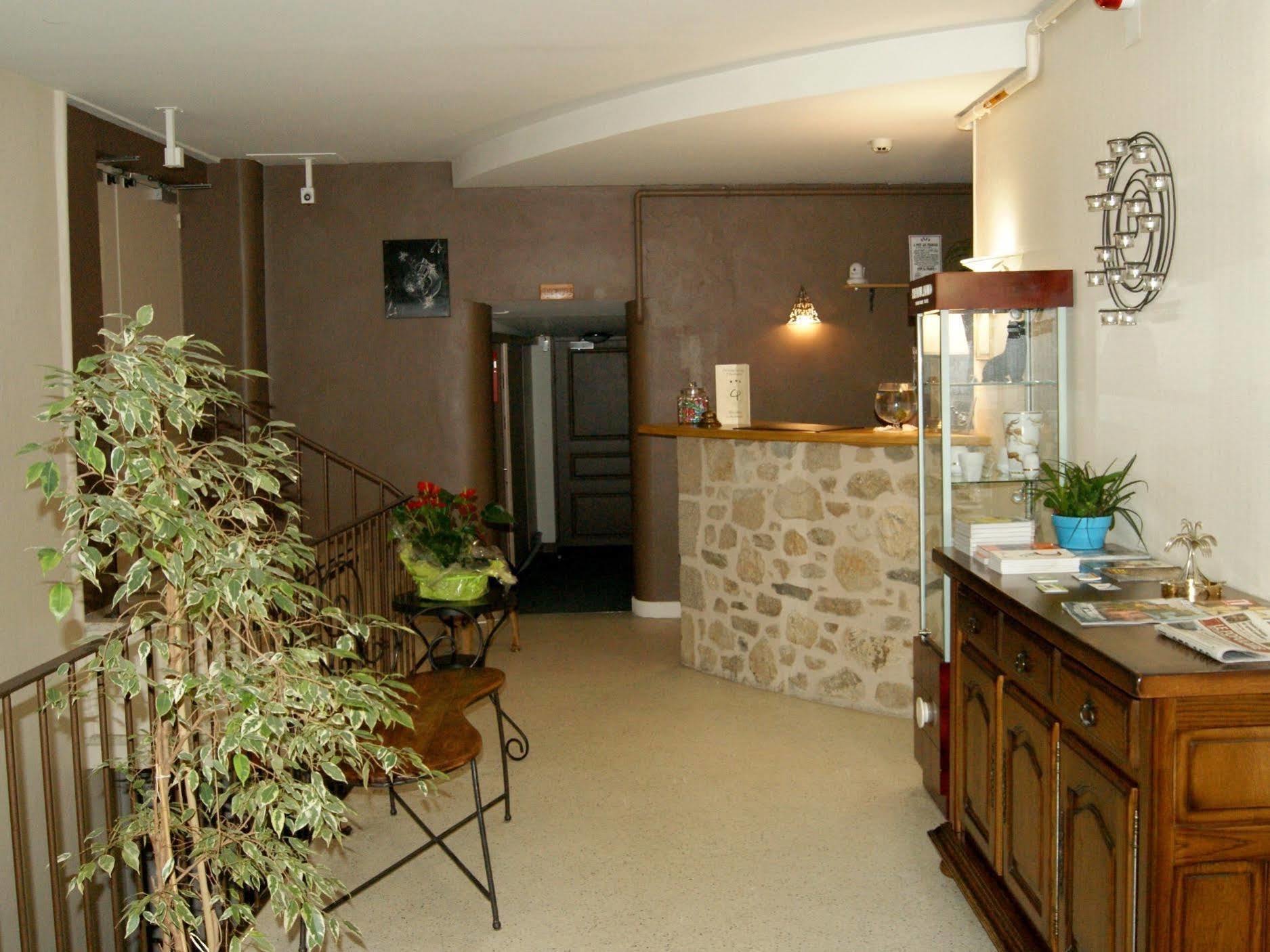 Le Saint Eloi Logis & Spa Restaurant L Schumacher Solignac Exterior foto